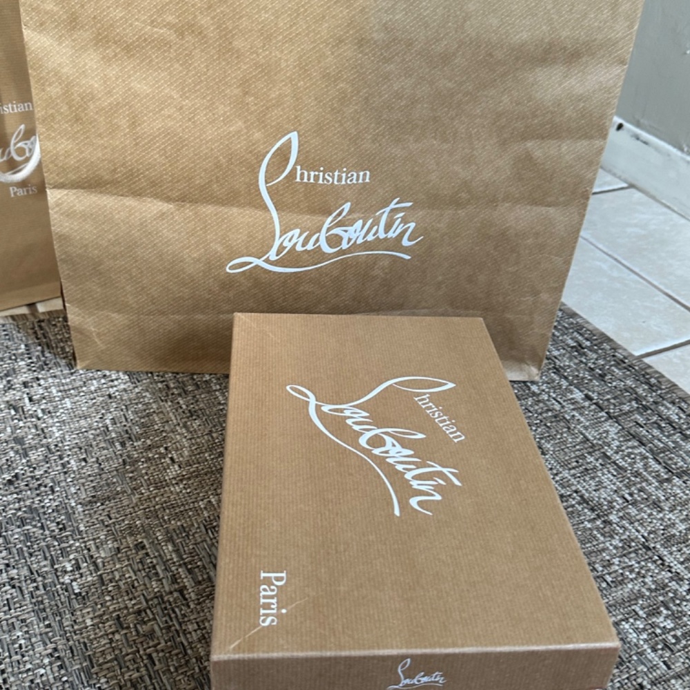 Hot chick 100 Louboutin - Picture 6 of 6